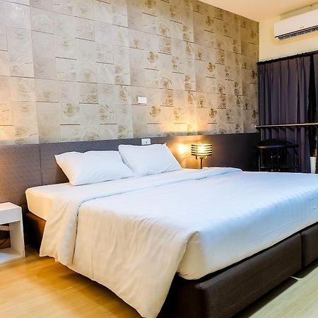 Prajaktra City Hostel Udon Thani Exterior photo