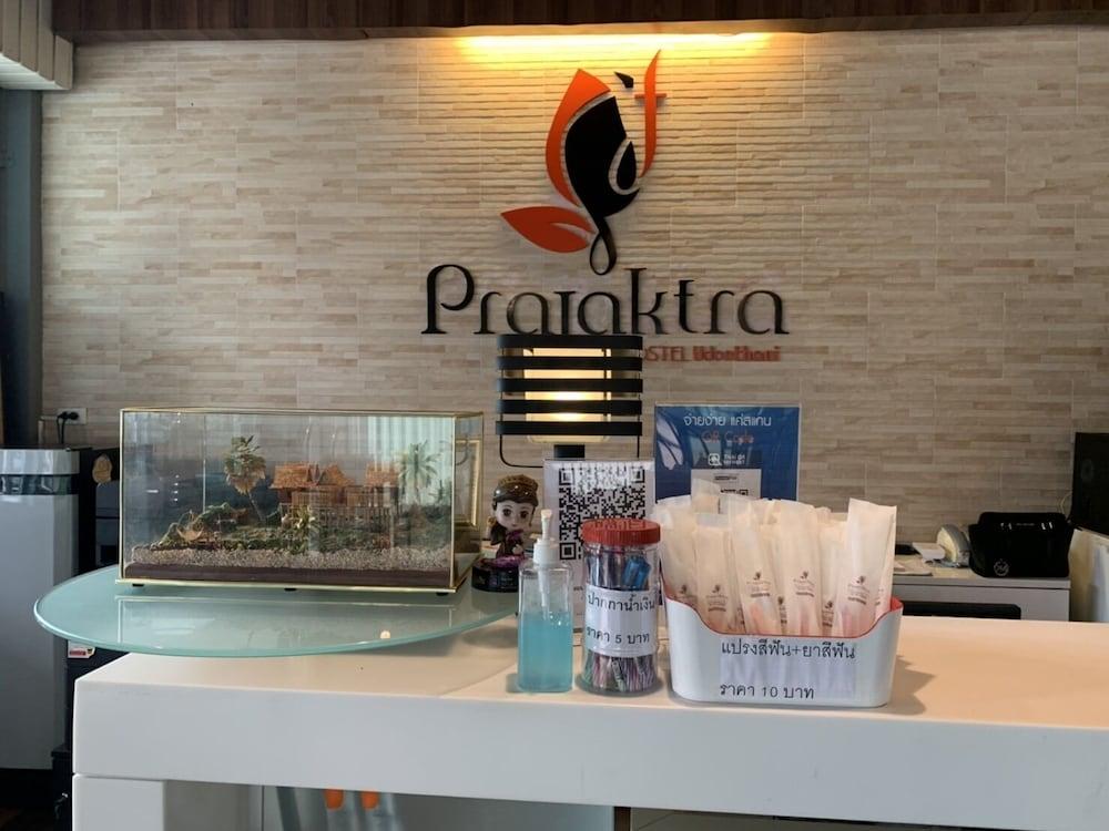 Prajaktra City Hostel Udon Thani Exterior photo