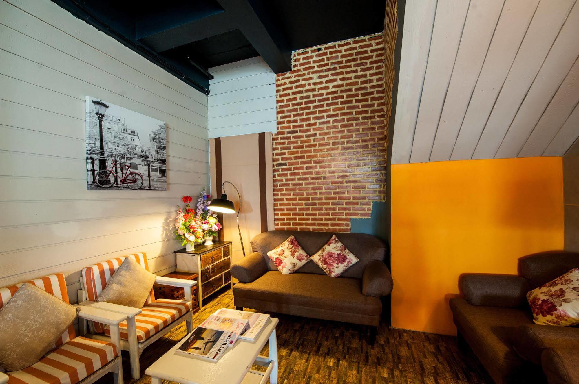 Prajaktra City Hostel Udon Thani Exterior photo